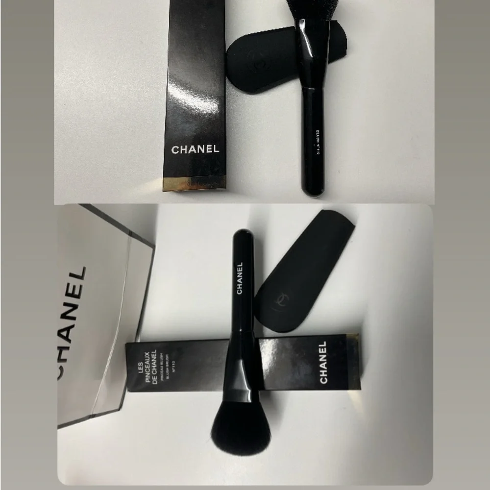 COPY - Chanel Black Makeup Brush